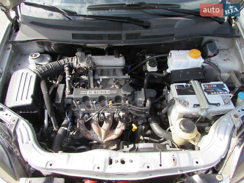 Седан Chevrolet Aveo 2006 в Кропивницком
