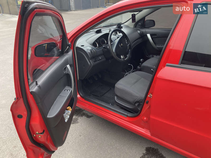 Седан Chevrolet Aveo 2006 в Кам'янець-Подільському