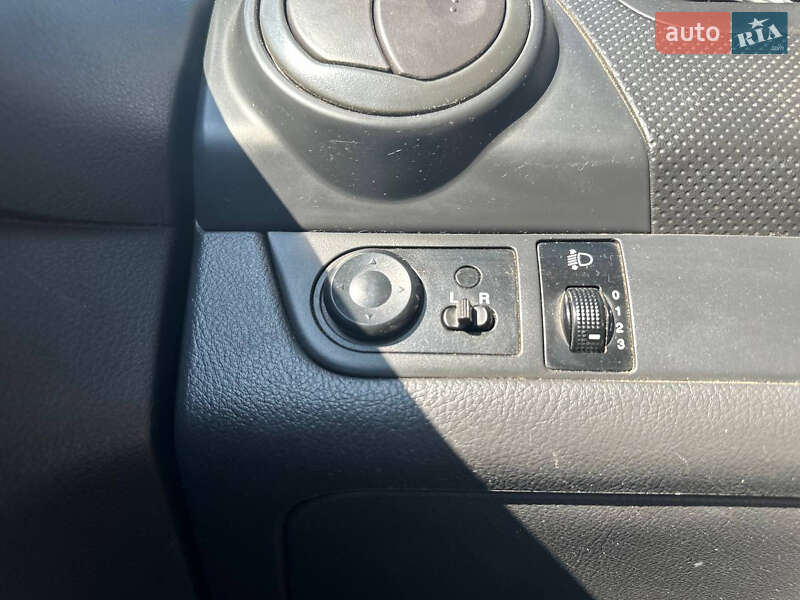 Хэтчбек Chevrolet Aveo 2008 в Харькове