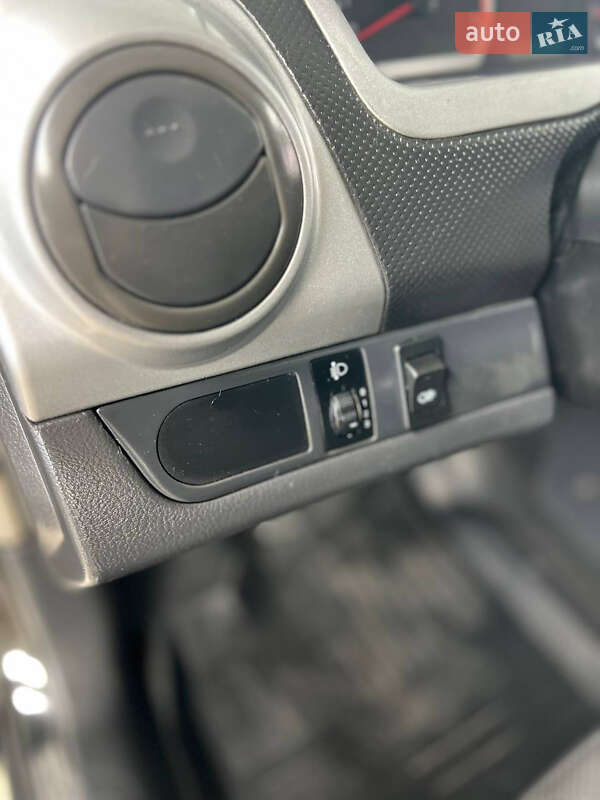 Седан Chevrolet Aveo 2008 в Запоріжжі