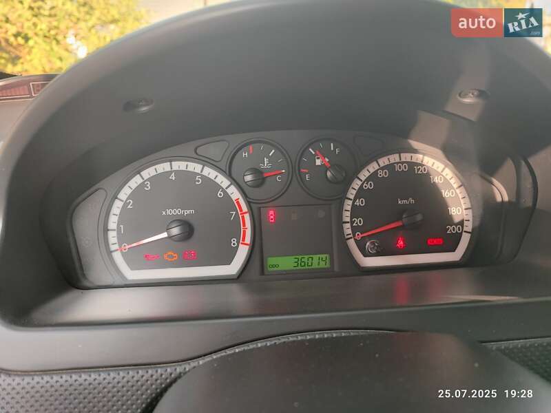 Седан Chevrolet Aveo 2006 в Кременчуці