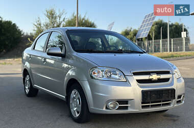 Седан Chevrolet Aveo 2008 в Дніпрі