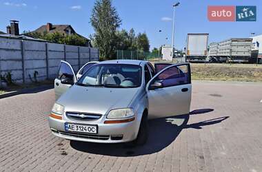 Седан Chevrolet Aveo 2005 в Днепре