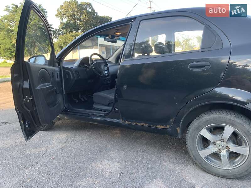 Седан Chevrolet Aveo 2005 в Білій Церкві