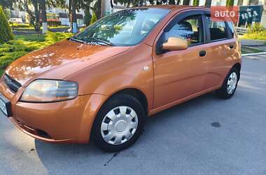 Хэтчбек Chevrolet Aveo 2006 в Калиновке