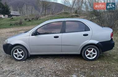 Седан Chevrolet Aveo 2005 в Перечине