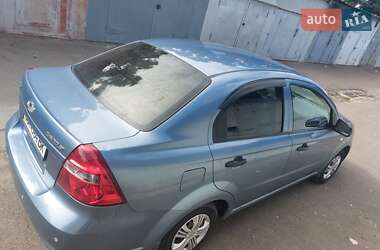 Седан Chevrolet Aveo 2006 в Киеве