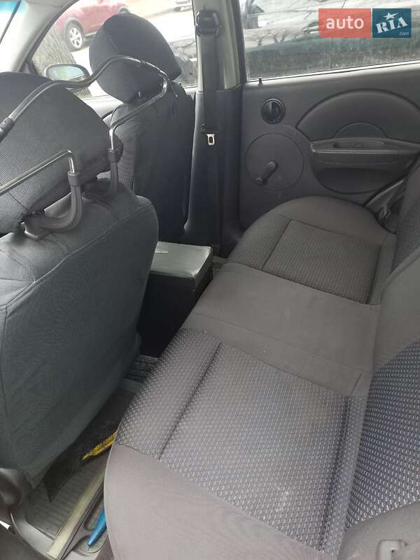Седан Chevrolet Aveo 2005 в Киеве фото 5 Седан Chevrolet Aveo 2005 в Киеве