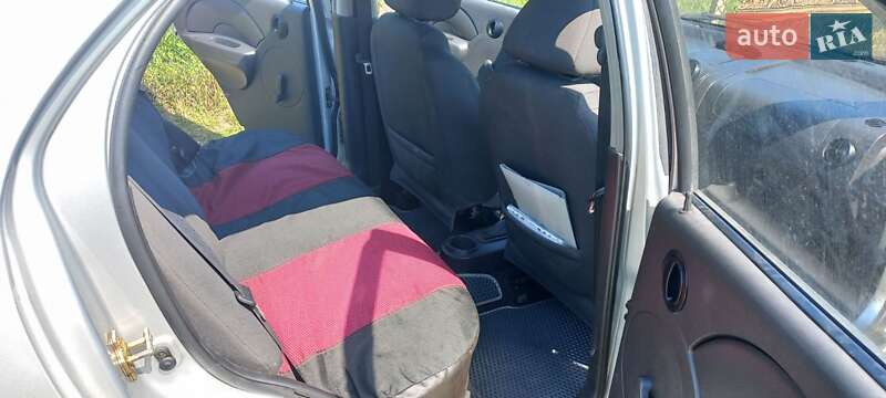 Седан Chevrolet Aveo 2005 в Гоще