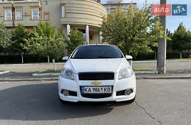 Хэтчбек Chevrolet Aveo 2011 в Киеве