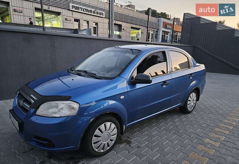 Седан Chevrolet Aveo 2010 в Житомире