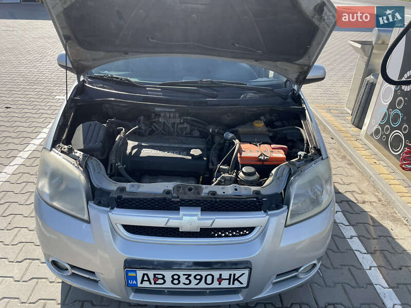 Седан Chevrolet Aveo 2007 в Іллінцях