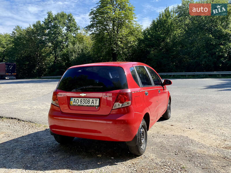 Хэтчбек Chevrolet Aveo 2006 в Мукачево