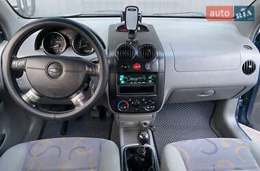 Седан Chevrolet Aveo 2004 в 