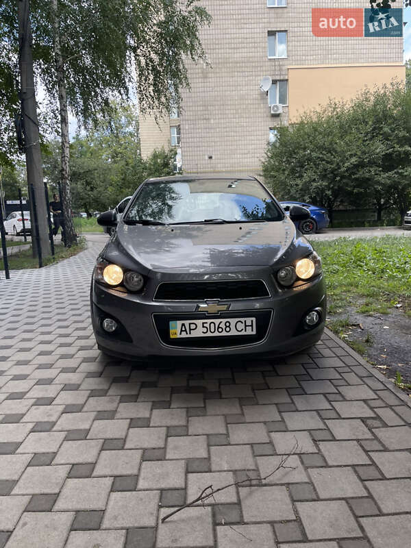 Хетчбек Chevrolet Aveo 2012 в Києві