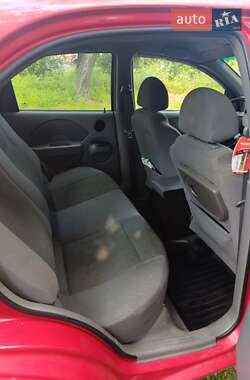 Седан Chevrolet Aveo 2005 в 