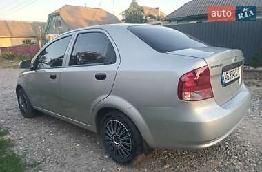 Седан Chevrolet Aveo 2004 в Жмеринке