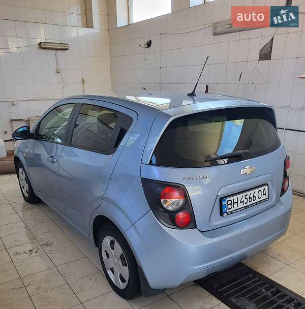 Хетчбек Chevrolet Aveo 2012 в Ананьїві