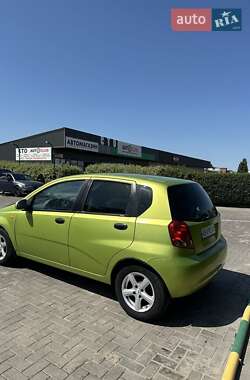Хэтчбек Chevrolet Aveo 2005 в Могилев-Подольске
