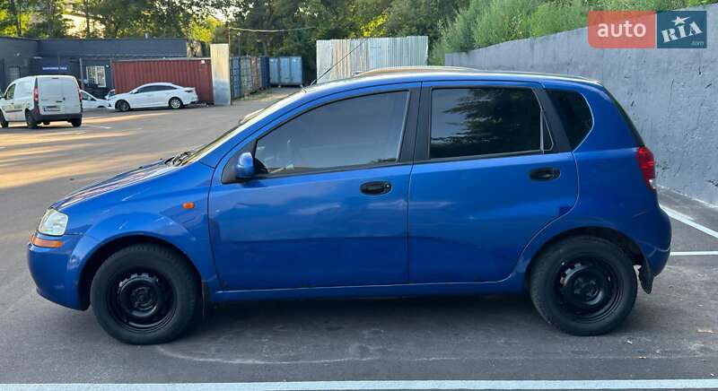 Хэтчбек Chevrolet Aveo 2005 в Киеве фото 3 Хэтчбек Chevrolet Aveo 2005 в Киеве