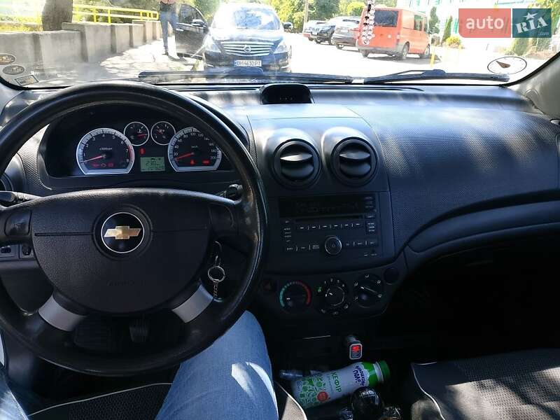Хетчбек Chevrolet Aveo 2011 в Первомайську