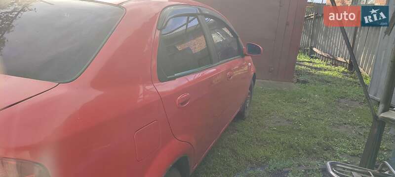 Седан Chevrolet Aveo 2006 в Дергачах