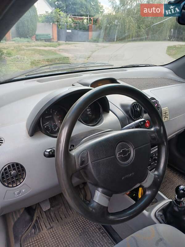 Седан Chevrolet Aveo 2005 в Дніпрі