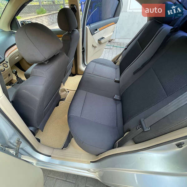 Седан Chevrolet Aveo 2008 в Запорожье