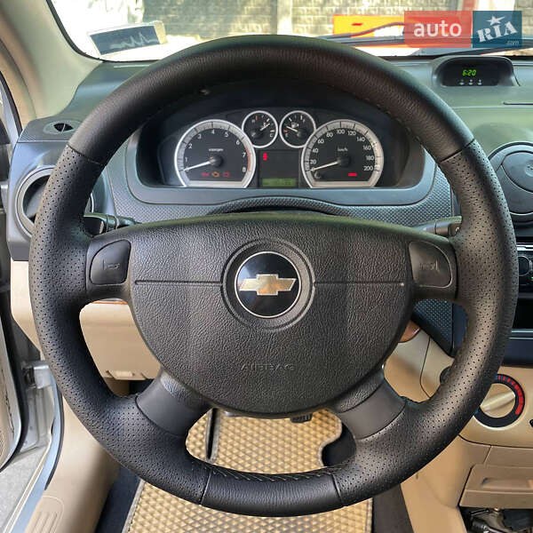 Седан Chevrolet Aveo 2008 в Запорожье