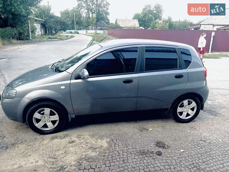 Хэтчбек Chevrolet Aveo 2007 в Вольнянске