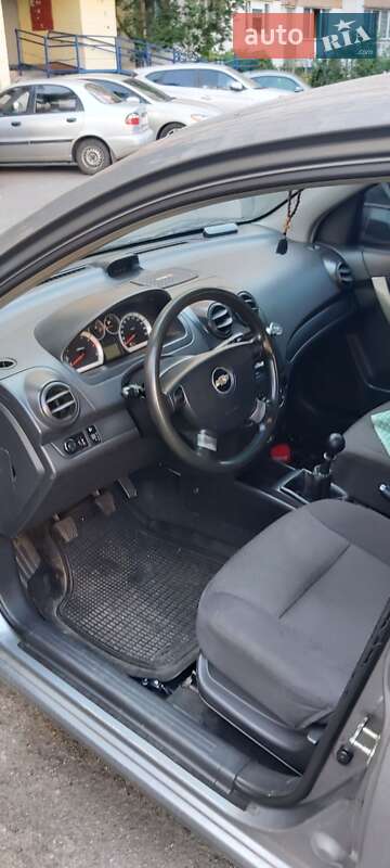 Седан Chevrolet Aveo 2007 в Киеве