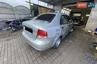 Седан Chevrolet Aveo 2005 в 