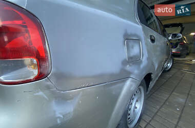 Седан Chevrolet Aveo 2005 в 