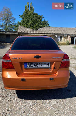 Седан Chevrolet Aveo 2006 в Нікополі