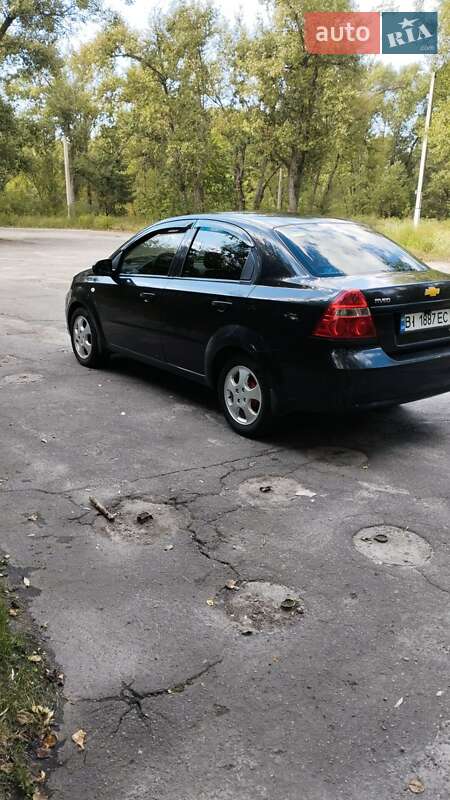 Седан Chevrolet Aveo 2007 в Горишних Плавнях