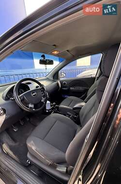 Хэтчбек Chevrolet Aveo 2008 в 