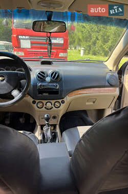 Седан Chevrolet Aveo 2008 в 