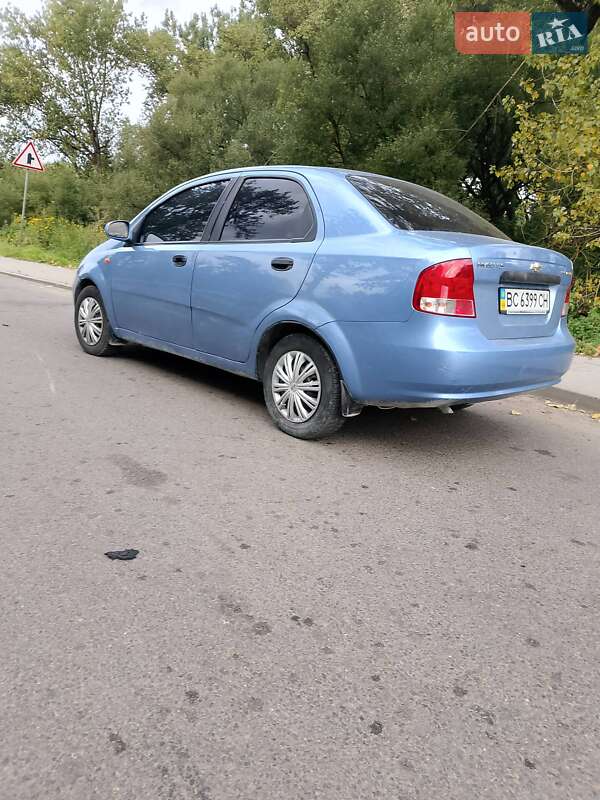 Chevrolet Aveo 2004