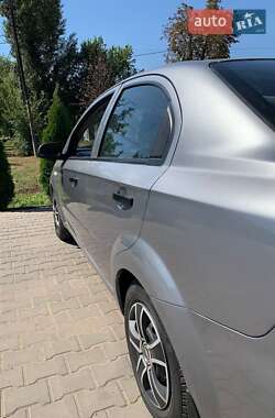 Седан Chevrolet Aveo 2007 в 