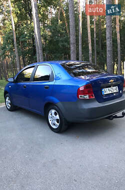 Седан Chevrolet Aveo 2005 в Києві