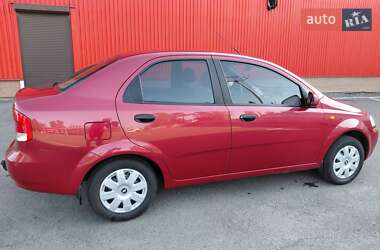 Седан Chevrolet Aveo 2004 в 