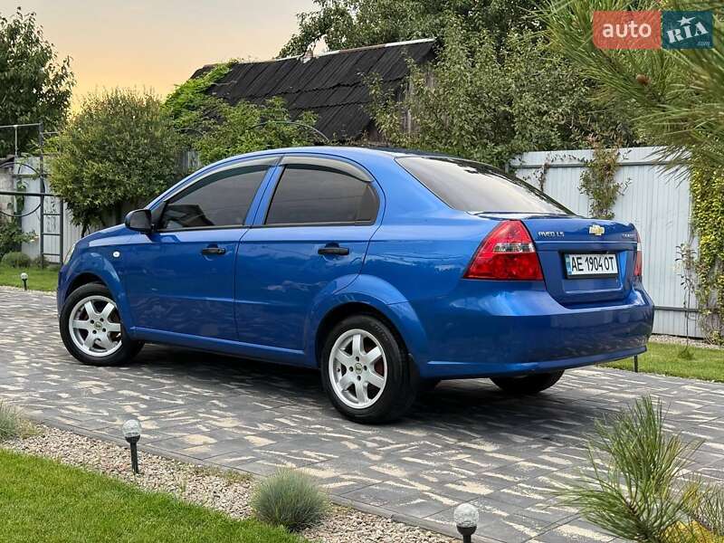 Седан Chevrolet Aveo 2011 в Днепре