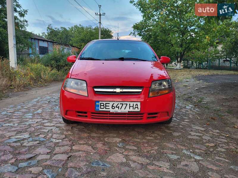 Хэтчбек Chevrolet Aveo 2006 в Первомайске