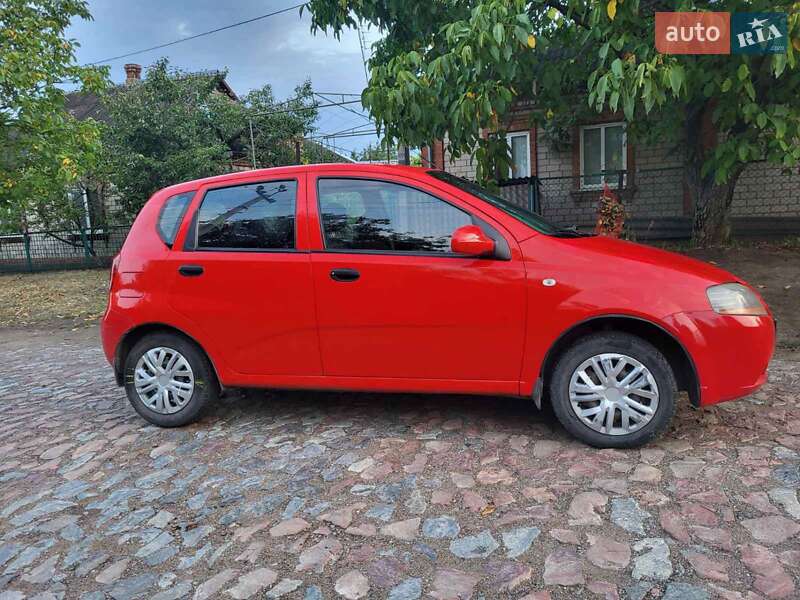 Хэтчбек Chevrolet Aveo 2006 в Первомайске