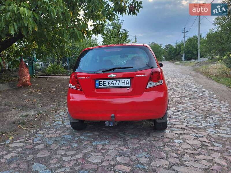 Хэтчбек Chevrolet Aveo 2006 в Первомайске