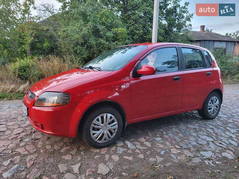 Хэтчбек Chevrolet Aveo 2006 в Первомайске
