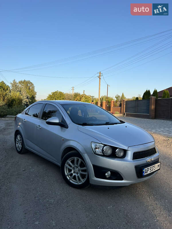 Седан Chevrolet Aveo 2012 в Запорожье