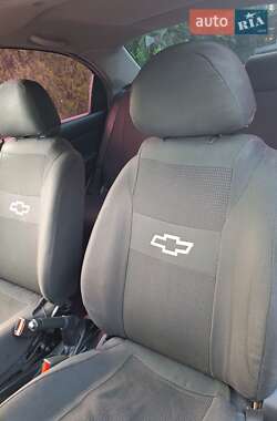 Седан Chevrolet Aveo 2011 в 