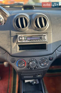 Седан Chevrolet Aveo 2006 в 