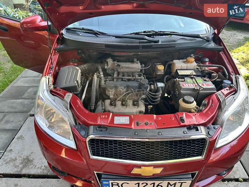 Хетчбек Chevrolet Aveo 2010 в Львові